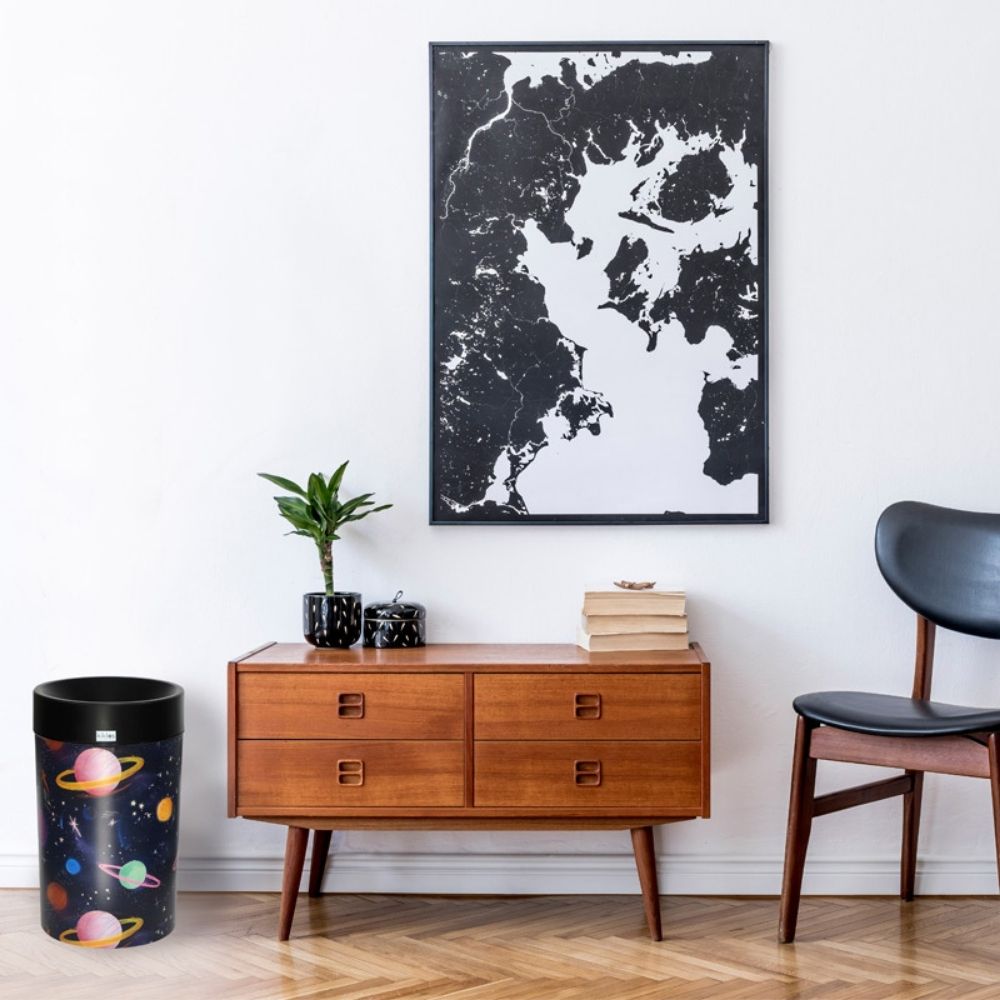 35165.327.7.2.330 GARBAGE BIN IML 28LT PLANETS OPEN TOP - Image 1